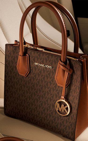 prix sac michael kors vallee village|Michael Kors outlet Paris discount.